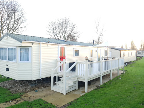 Butlins skegness mon apr - mon,